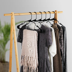 Nyxi Heavy Duty Plastic Coat Hangers (Black)